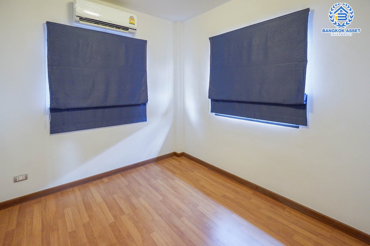 *****บ้านเดี่ยวมือสองย่านนนทบุรี ม.เซนโทร เวสต์เกต กาญจนาภิเษก คุณภาพแบรนด์ AP เนื้อที่มากถึง 52.2 ตร.ว. ฟังก์ชัน 3 ห้องนอน 2 ห้องน้ำ 2 ที่จอดรถ พร้อมของแถมมากมาย  บนทำเลเยี่ยม ใกล้เซ็นทรัลเวสต์เกต และรถไฟฟ้าสายสีม่วง "สถานีคลองบางไผ่"